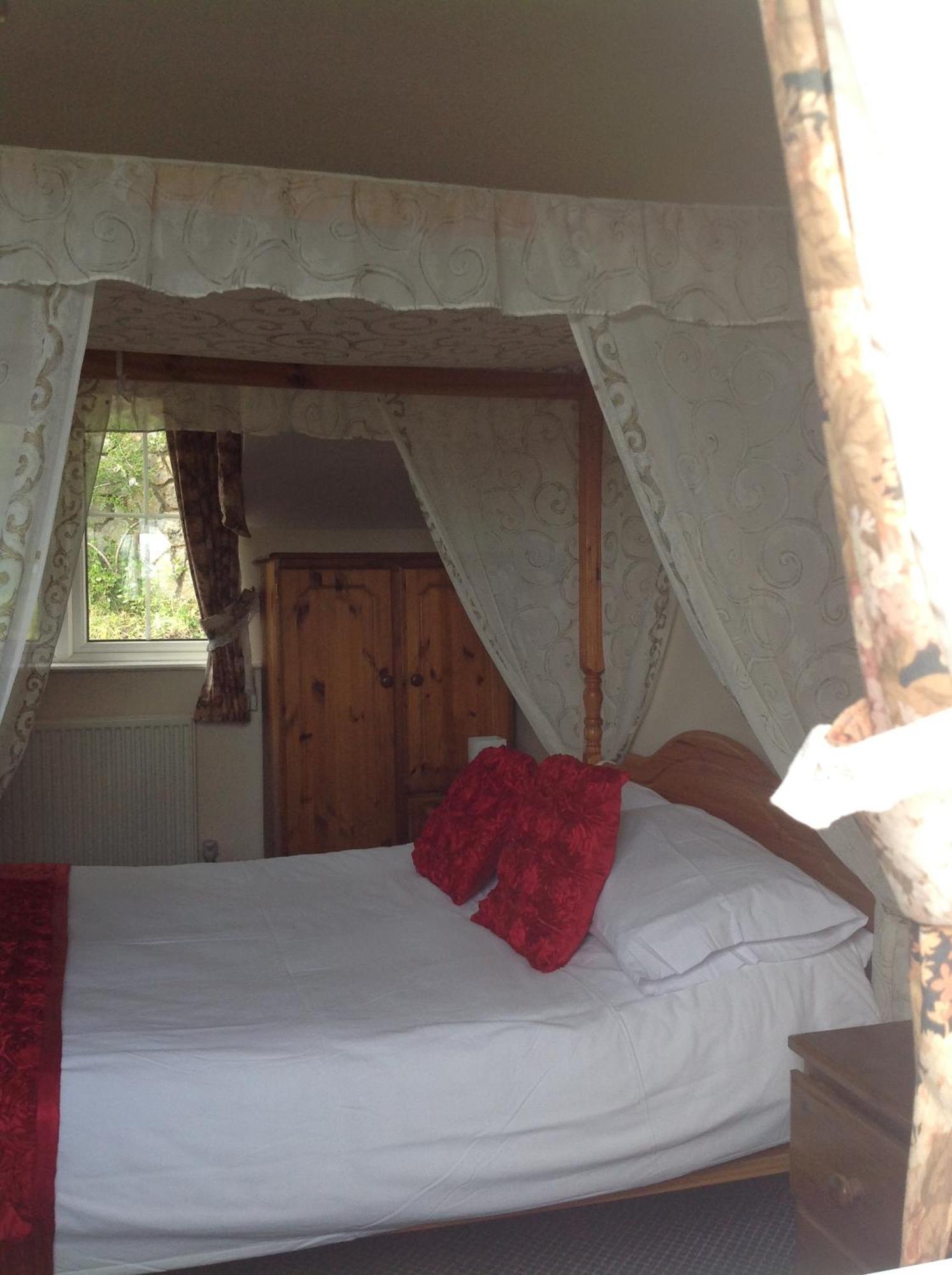 The Glan Yr Afon Inn Holywell  Værelse billede