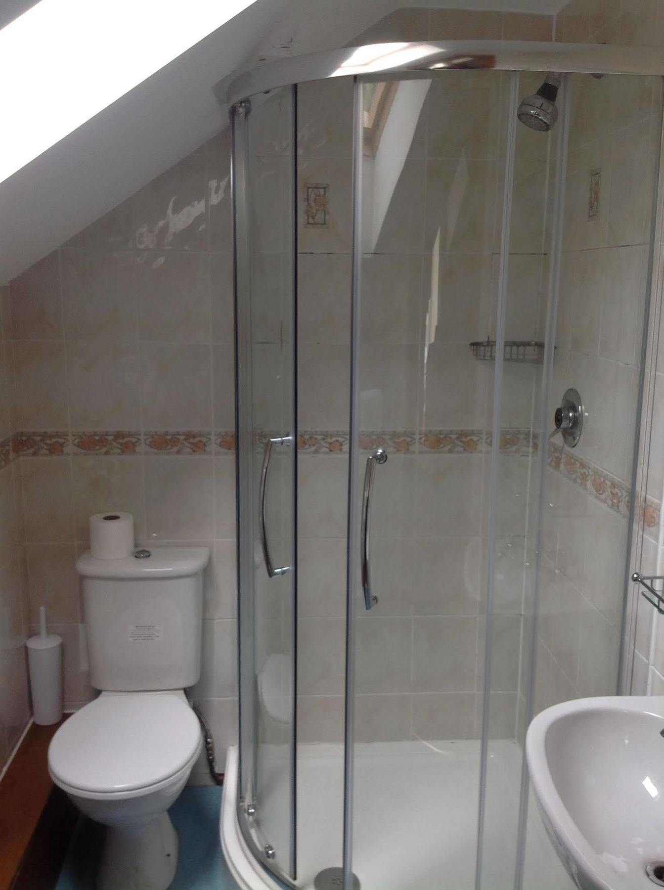 The Glan Yr Afon Inn Holywell  Eksteriør billede